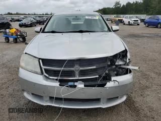 ✅ 2010 Dodge Avenger Express • VIN: 1B3CC1FB8AN235741 • Лот: 72766474. Опубликован ранее на Copart с пробегом 116 039 миль. Бесплатный доступ к архиву аукционных продаж из США и подробный отчёт об истории автомобиля на DreamBid. Изображение 5.