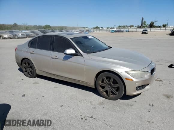 ✅ 2015 BMW 3 Series 328i • VIN: WBA3A5G55FNS84226 • Lot: 50106465. Wystawiony na Copart z przebiegiem 122 659 mil. Bezpłatny archiwum sprzedaży aukcyjnych z USA i szczegółowy raport historii pojazdu na DreamBid. Zdjęcie 4.