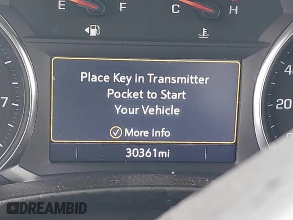 ✅ 2022 Chevrolet Equinox RS • VIN: 3GNAXWEV7NS195920 • Lot: 43404860. Wystawiony na IAAI z przebiegiem 30 361 mil. Bezpłatny archiwum sprzedaży aukcyjnych z USA i szczegółowy raport historii pojazdu na DreamBid. Zdjęcie 7.