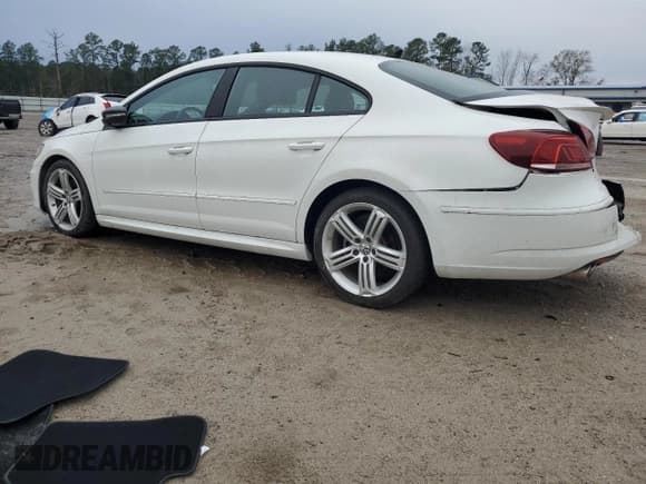 ✅ 2015 Volkswagen CC R-Line • VIN: WVWBN7AN8FE822778 • Lot: 85030974. Listed on Copart with 61,681 mi. Free auction sales archive from the USA and detailed vehicle history report at DreamBid. Image 2.
