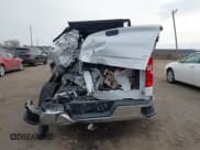 ✅ 2022 Chevrolet Silverado 1500 LT • VIN: 1GCPDKEK3NZ611703 • Lot: 41298996. Wystawiony na IAAI z przebiegiem 23 912 mil. Bezpłatny archiwum sprzedaży aukcyjnych z USA i szczegółowy raport historii pojazdu na DreamBid. Zdjęcie 16.