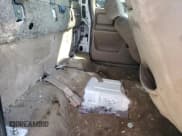 ✅ 2003 GMC Sierra 1500 • VIN: 1GTEC19T83E282430 • Лот: 72967264. Опубликован ранее на Copart с пробегом 81 356 миль. Бесплатный доступ к архиву аукционных продаж из США и подробный отчёт об истории автомобиля на DreamBid. Изображение 10.