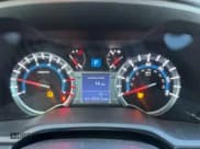 ✅ 2016 Toyota 4Runner Limited • VIN: JTEBU5JR3G5305556 • Лот: 93897325. Опубликован ранее на Copart с пробегом 155 013 миль. Бесплатный доступ к архиву аукционных продаж из США и подробный отчёт об истории автомобиля на DreamBid. Изображение 7.