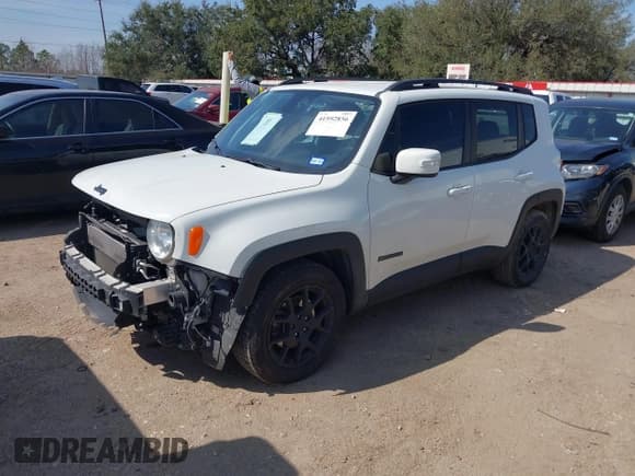 ✅ 2020 Jeep Renegade Altitude • VIN: ZACNJABB5LPL02130 • Lot: 41592856. Listed on IAAI with 95,906 mi. Free auction sales archive from the USA and detailed vehicle history report at DreamBid. Image 2.