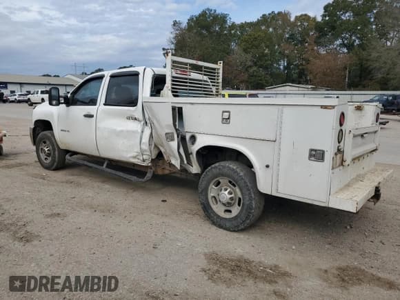 ✅ 2013 Chevrolet Silverado 2500HD • VIN: 1GB1CVCG9DF191703 • Lot: 82882924. Wystawiony na Copart z przebiegiem 202 614 mil. Bezpłatny archiwum sprzedaży aukcyjnych z USA i szczegółowy raport historii pojazdu na DreamBid. Zdjęcie 2.