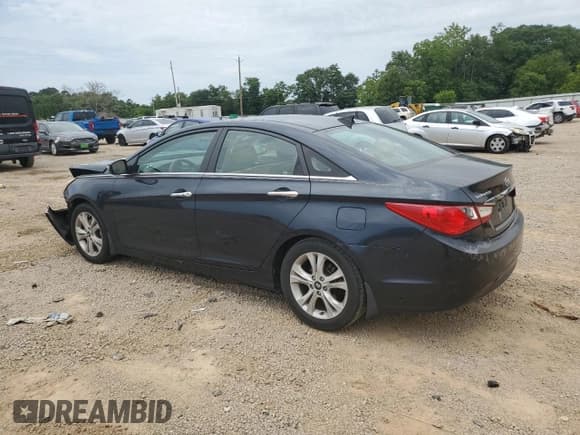 ✅ 2013 Hyundai Sonata SE • VIN: 5NPEC4AC9DH618942 • Lot: 56891824. Listed on Copart with 166,529 mi. Free auction sales archive from the USA and detailed vehicle history report at DreamBid. Image 2.