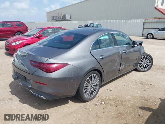 2025 Mercedes-Benz CLA 250 с VIN W1K5J4GB5SN517730, выставлен на аукционе IAAI как лот 42543376 с пробегом 20 502 миль миль и . История ставок и продаж доступна на DreamBid. Изображение 4.