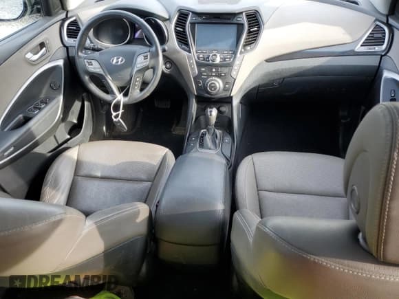 ✅ 2016 Hyundai Santa Fe Limited • VIN: KM8SRDHF8GU151374 • Лот: 51460984. Опубликован ранее на Copart с пробегом 112 356 миль. Бесплатный доступ к архиву аукционных продаж из США и подробный отчёт об истории автомобиля на DreamBid. Изображение 8.