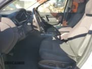 ✅ 2017 Chevrolet Traverse LT • VIN: 1GNKRGKD7HJ267088 • Lot: 82638125. Wystawiony na Copart z przebiegiem 83 811 mil. Bezpłatny archiwum sprzedaży aukcyjnych z USA i szczegółowy raport historii pojazdu na DreamBid. Zdjęcie 7.