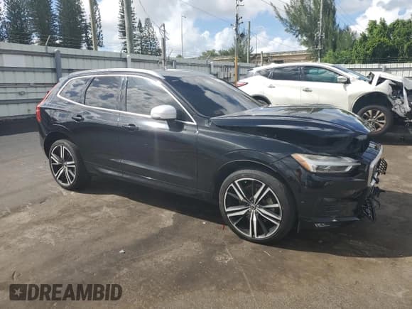 ✅ 2019 Volvo XC60 R-Design • VIN: LYV102DM9KB220126 • Lot: 82185485. Listed on Copart with 88,683 mi. Free auction sales archive from the USA and detailed vehicle history report at DreamBid. Image 4.