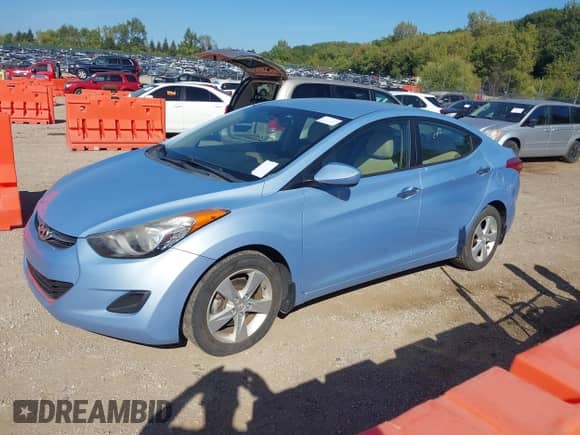 2013 Hyundai Elantra Limited с VIN KMHDH4AE5DU727219, выставлен на аукционе IAAI как лот 43355348 с пробегом 32 050 миль миль и . История ставок и продаж доступна на DreamBid. Изображение 2.