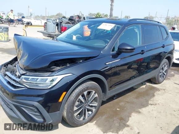 ✅ 2024 Volkswagen Tiguan S • VIN: 3VVRB7AX4RM117954 • Lot: 42887194. Listed on IAAI with Not provided. Free auction sales archive from the USA and detailed vehicle history report at DreamBid. Image 2.
