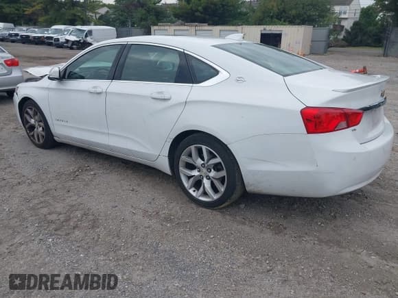 ✅ 2015 Chevrolet Impala LT • VIN: 2G1125S37F9137222 • Lot: 43332544. Listed on IAAI with 137,600 mi. Free auction sales archive from the USA and detailed vehicle history report at DreamBid. Image 3.