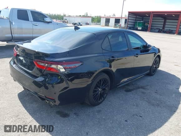 2022 Toyota Camry SE z VIN 4T1T11AK0NU044270, wystawiony jako IAAI lot #42805286 z przebiegiem 49 468 mil mil oraz . Historia ofert i sprzedaży dostępna na DreamBid. Obrazek 4.