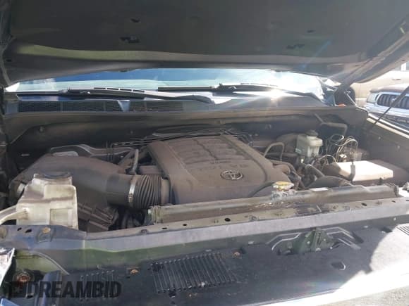 ✅ 2017 Toyota Tundra SR5 • VIN: 5TFDY5F12HX649583 • Lot: 43518613. Listed on IAAI with 103,772 mi. Free auction sales archive from the USA and detailed vehicle history report at DreamBid. Image 10.