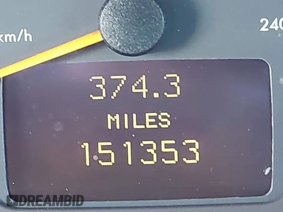 ✅ 2001 Mercedes-Benz CLK 320/430 • VIN: WDBLK65G01T070077 • Lot: 43783188. Wystawiony na IAAI z przebiegiem 151 353 mil. Bezpłatny archiwum sprzedaży aukcyjnych z USA i szczegółowy raport historii pojazdu na DreamBid. Zdjęcie 16.