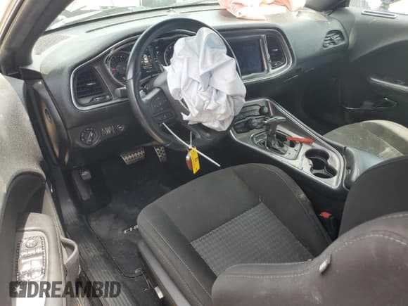 ✅ 2021 Dodge Challenger R/T Scat Pack • VIN: 2C3CDZFJ8MH651615 • Lot: 53847274. Wystawiony na Copart z przebiegiem 58 042 mil. Bezpłatny archiwum sprzedaży aukcyjnych z USA i szczegółowy raport historii pojazdu na DreamBid. Zdjęcie 8.