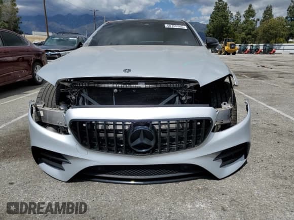 ✅ 2019 Mercedes-Benz E 53 AMG • VIN: WDDZF6BB6KA619132 • Lot: 50755365. Listed on Copart with 59,130 mi. Free auction sales archive from the USA and detailed vehicle history report at DreamBid. Image 5.