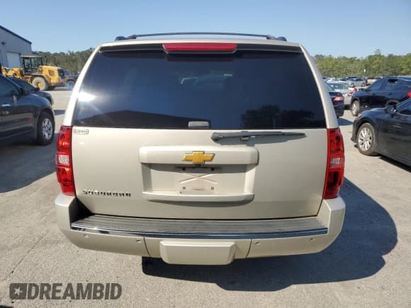 ✅ 2013 Chevrolet Suburban LTZ • VIN: 1GNSCKE07DR146411 • Lot: 76009704. Wystawiony na Copart z przebiegiem 114 953 mil. Bezpłatny archiwum sprzedaży aukcyjnych z USA i szczegółowy raport historii pojazdu na DreamBid. Zdjęcie 6.
