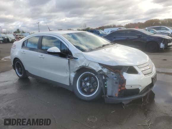 ✅ 2014 Chevrolet Volt • VIN: 1G1RD6E42EU149402 • Лот: 90634245. Опубликован ранее на Copart с пробегом 75 740 миль. Бесплатный доступ к архиву аукционных продаж из США и подробный отчёт об истории автомобиля на DreamBid. Изображение 4.