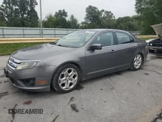 ✅ 2010 Ford Fusion SE • VIN: 3FAHP0HA9AR168688 • Lot: 71289325. Wystawiony na Copart z przebiegiem 160 079 mil. Bezpłatny archiwum sprzedaży aukcyjnych z USA i szczegółowy raport historii pojazdu na DreamBid. Zdjęcie 1.