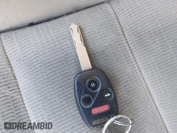 ✅ 2007 Honda Accord LX • VIN: 3HGCM56467G710441 • Lot: 41400683. Listed on IAAI with 240,391 mi. Free auction sales archive from the USA and detailed vehicle history report at DreamBid. Image 11.