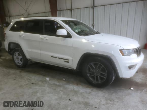 ✅ 2017 Jeep Grand Cherokee 75th Anniversary • VIN: 1C4RJEAG0HC664452 • Lot: 56218785. Listed on Copart with 109,627 mi. Free auction sales archive from the USA and detailed vehicle history report at DreamBid. Image 4.
