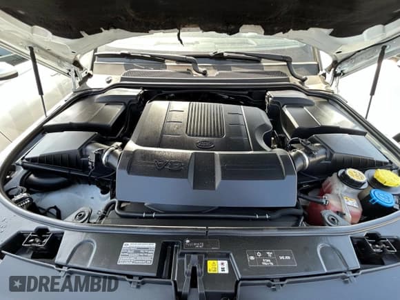 ✅ 2013 Land Rover Range Rover Sport HSE • VIN: SALSF2D44DA798902 • Lot: 85946835. Listed on Copart with 141,104 mi. Free auction sales archive from the USA and detailed vehicle history report at DreamBid. Image 7.