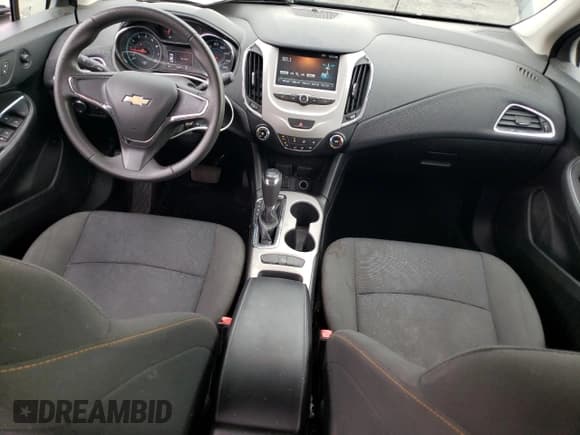 ✅ 2018 Chevrolet Cruze LS • VIN: 1G1BC5SM2J7210520 • Lot: 62313563. Listed on Copart with 118,481 mi. Free auction sales archive from the USA and detailed vehicle history report at DreamBid. Image 8.