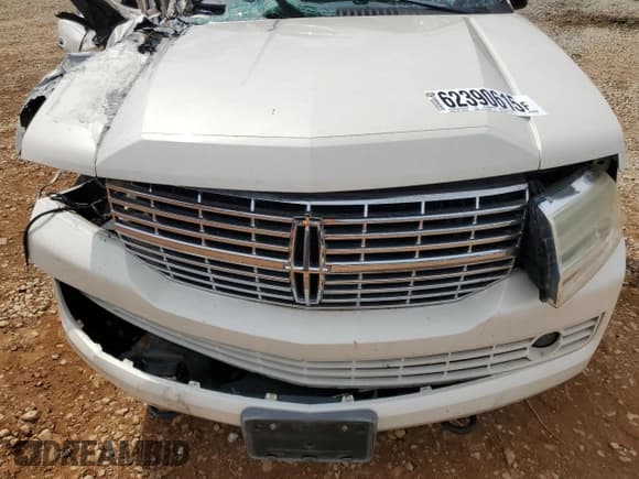 ✅ 2007 Lincoln Navigator • VIN: 5LMFU27527LJ18970 • Lot: 62390615. Wystawiony na Copart z przebiegiem Nie podano. Bezpłatny archiwum sprzedaży aukcyjnych z USA i szczegółowy raport historii pojazdu na DreamBid. Zdjęcie 12.