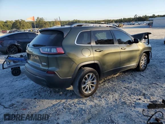 ✅ 2019 Jeep Cherokee Latitude • VIN: 1C4PJLCB4KD241369 • Lot: 81866775. Wystawiony na Copart z przebiegiem 133 269 mil. Bezpłatny archiwum sprzedaży aukcyjnych z USA i szczegółowy raport historii pojazdu na DreamBid. Zdjęcie 3.