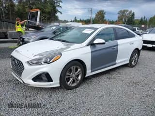 ✅ 2019 Hyundai Sonata SEL • VIN: 5NPE34AF0KH747207 • Лот: 43428603. Опубликован ранее на IAAI с пробегом 103 673 миль. Бесплатный доступ к архиву аукционных продаж из США и подробный отчёт об истории автомобиля на DreamBid. Изображение 2.