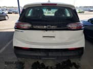 ✅ 2022 Chevrolet Bolt EV 1LT • VIN: 1G1FW6S08N4126169 • Lot: 54289234. Wystawiony na Copart z przebiegiem 61 013 mil. Bezpłatny archiwum sprzedaży aukcyjnych z USA i szczegółowy raport historii pojazdu na DreamBid. Zdjęcie 6.