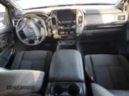 ✅ 2023 Nissan Titan SV • VIN: 1N6AA1ED8PN106127 • Lot: 82214774. Wystawiony na Copart z przebiegiem 39 089 mil. Bezpłatny archiwum sprzedaży aukcyjnych z USA i szczegółowy raport historii pojazdu na DreamBid. Zdjęcie 8.