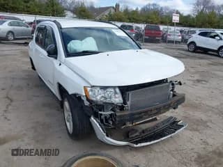 ✅ 2013 Jeep Compass Limited • VIN: 1C4NJCCB4DD201514 • Lot: 41966470. Listed on IAAI with 186,012 mi. Free auction sales archive from the USA and detailed vehicle history report at DreamBid. Image 1.