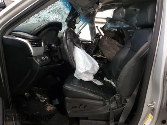 ✅ 2018 Chevrolet Suburban LT • VIN: 1GNSKHKC0JR255079 • Lot: 81128404. Listed on Copart with Not provided. Free auction sales archive from the USA and detailed vehicle history report at DreamBid. Image 7.