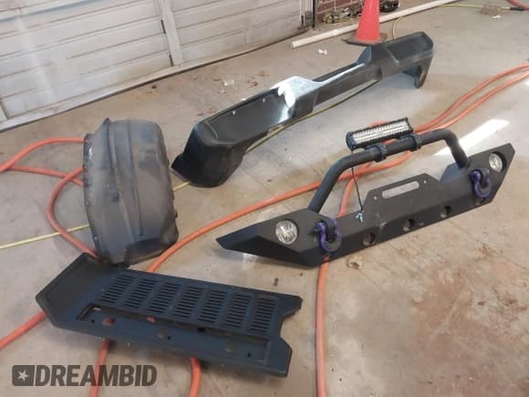 ✅ 2018 Jeep Wrangler Unlimited Sport S • VIN: 1C4HJXDG5JW321871 • Лот: 41297989. Опубликован ранее на IAAI с пробегом 71 975 миль. Бесплатный доступ к архиву аукционных продаж из США и подробный отчёт об истории автомобиля на DreamBid. Изображение 12.