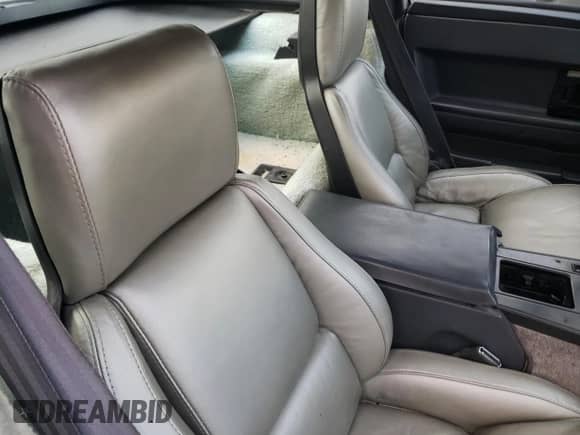 1984 Chevrolet Corvette with VIN 1G1AY0785E5107444, listed as a Copart auction lot 81093554 with 75,213 mi miles and Clean title. Bid and sale history available at DreamBid. Image 10.