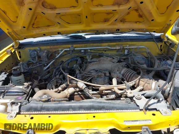 ✅ 2001 Nissan Xterra SE • VIN: 5N1ED28Y21C556824 • Lot: 40045033. Listed on IAAI with 198,034 mi. Free auction sales archive from the USA and detailed vehicle history report at DreamBid. Image 10.