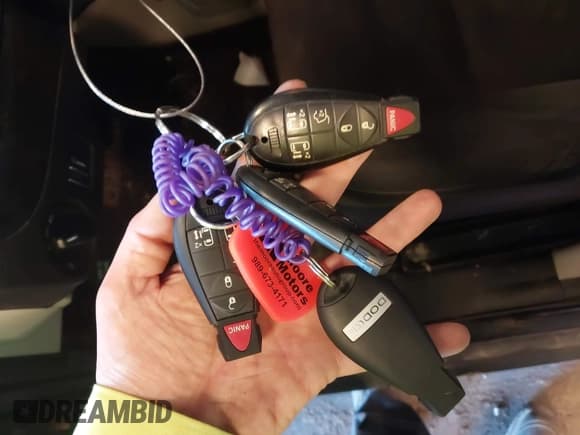 ✅ 2015 Dodge Grand Caravan SXT • VIN: 2C4RDGCG1FR512698 • Lot: 43391933. Wystawiony na IAAI z przebiegiem 142 172 mil. Bezpłatny archiwum sprzedaży aukcyjnych z USA i szczegółowy raport historii pojazdu na DreamBid. Zdjęcie 11.