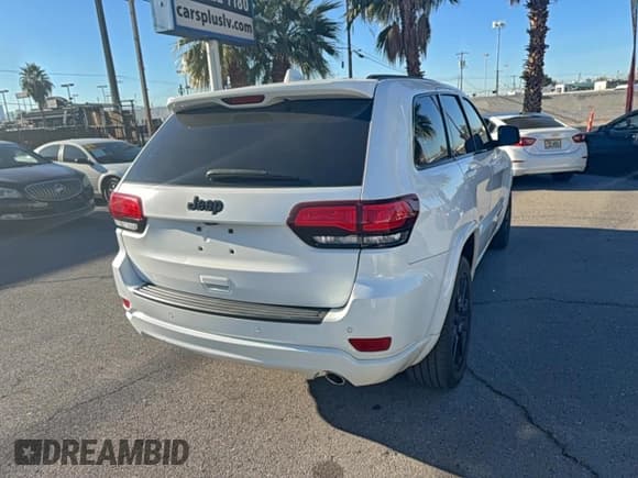✅ 2019 Jeep Grand Cherokee Upland • VIN: 1C4RJEAG9KC572361 • Lot: 96828865. Listed on Copart with 106,492 mi. Free auction sales archive from the USA and detailed vehicle history report at DreamBid. Image 4.