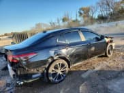 ✅ 2020 Toyota Camry SE • VIN: 4T1G11BK2LU001949 • Lot: 90251625. Wystawiony na Copart z przebiegiem 67 380 mil. Bezpłatny archiwum sprzedaży aukcyjnych z USA i szczegółowy raport historii pojazdu na DreamBid. Zdjęcie 3.