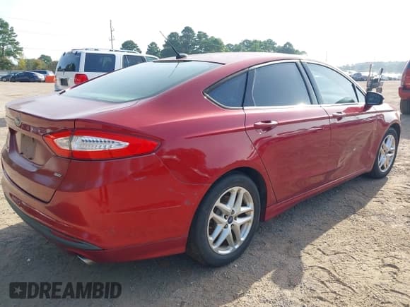 ✅ 2013 Ford Fusion SE • VIN: 3FA6P0H73DR214936 • Lot: 42760968. Wystawiony na IAAI z przebiegiem 221 465 mil. Bezpłatny archiwum sprzedaży aukcyjnych z USA i szczegółowy raport historii pojazdu na DreamBid. Zdjęcie 4.