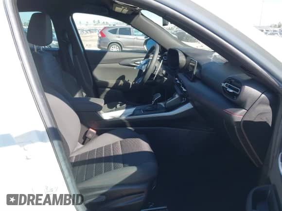 2024 Dodge Hornet R/T with VIN ZACPDFCW4R3A19882, listed as a IAAI auction lot 41651568 with 3,229 mi miles and . Bid and sale history available at DreamBid. Image 5.