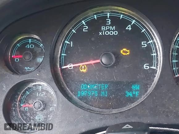 ✅ 2011 GMC Sierra 1500 SLT • VIN: 3GTP2WE34BG156734 • Лот: 41063601. Опубликован ранее на IAAI с пробегом 197 975 миль. Бесплатный доступ к архиву аукционных продаж из США и подробный отчёт об истории автомобиля на DreamBid. Изображение 15.