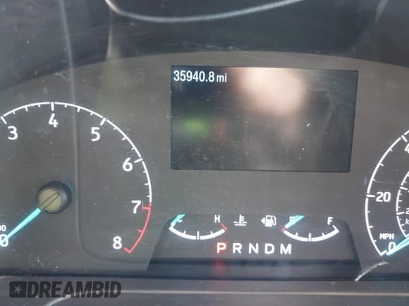 ✅ 2023 Ford Transit Cargo • VIN: 1FTBR1X80PKB45974 • Lot: 42609404. Wystawiony na IAAI z przebiegiem 35 940 mil. Bezpłatny archiwum sprzedaży aukcyjnych z USA i szczegółowy raport historii pojazdu na DreamBid. Zdjęcie 15.