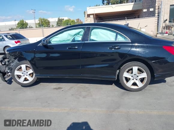 ✅ 2015 Mercedes-Benz CLA 250 • VIN: WDDSJ4EB2FN189470 • Лот: 43433355. Опубликован ранее на IAAI с пробегом 150 379 миль. Бесплатный доступ к архиву аукционных продаж из США и подробный отчёт об истории автомобиля на DreamBid. Изображение 14.