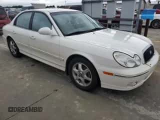 2005 Hyundai Sonata GLS z VIN KMHWF35H05A177508, wystawiony jako Copart lot #73984054 z przebiegiem 19 870 mil mil oraz Szkoda całkowita • Salvage title. Historia ofert i sprzedaży dostępna na DreamBid. Obrazek 4.