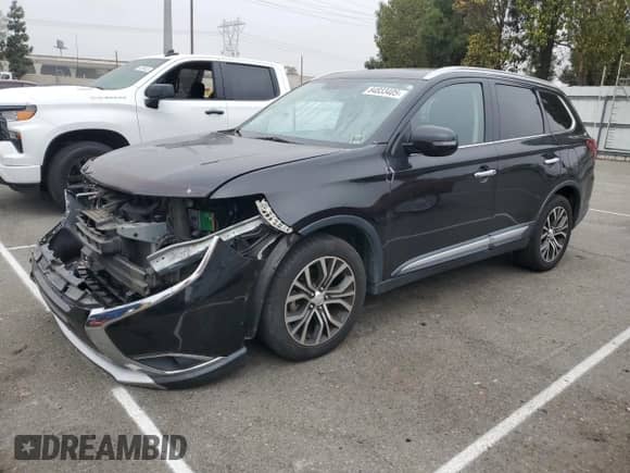 2017 Mitsubishi Outlander SE с VIN JA4AD3A32HZ068983, выставлен на аукционе Copart как лот 84833405 с пробегом 60 916 миль миль и Списание • Salvage title. История ставок и продаж доступна на DreamBid. Изображение 1.