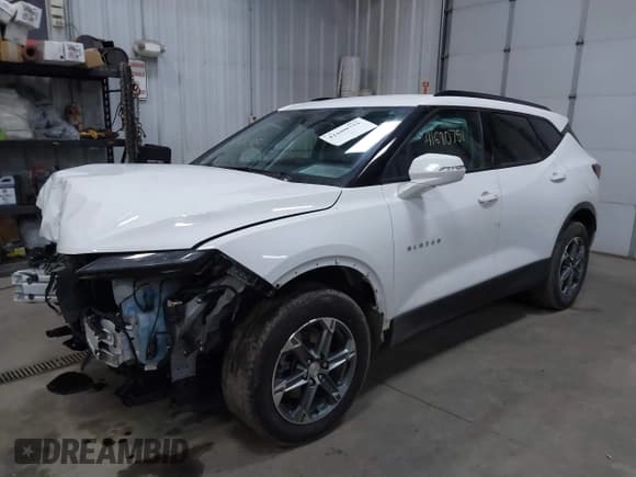 ✅ 2023 Chevrolet Blazer LT • VIN: 3GNKBJRS2PS199351 • Lot: 41680751. Wystawiony na IAAI z przebiegiem 46 935 mil. Bezpłatny archiwum sprzedaży aukcyjnych z USA i szczegółowy raport historii pojazdu na DreamBid. Zdjęcie 18.